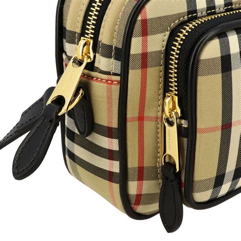 burberry kol çantası|burberry camera handbags.